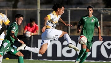 Es una de las figuras del torneo, sueña con la Roja y hace méritos para ir: gol clave antes de la Copa