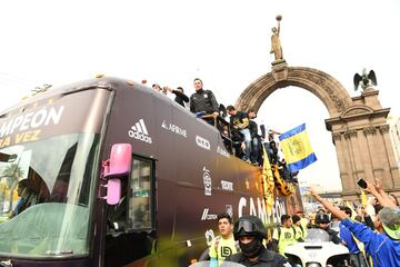 ¡La Macroplaza se pintó de amarillo y azul para recibir a Tigres!