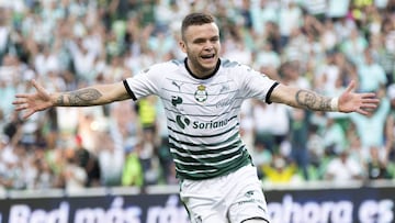 Foto de acción durante el partido Santos vs Querétaro, Correspondiente a la Jornada 14 del Torneo Clausura 2018 de la Liga MX BBVA Bancomer, en el Estadio TSM, en la foto: Jonathan Rodríguez