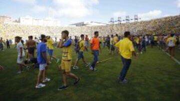 Piden cárcel para 3 invasores del estadio de Gran Canaria