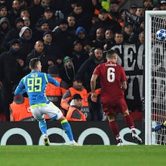 En Inglaterra hablan de milagro: la parada de Alisson en el 92'