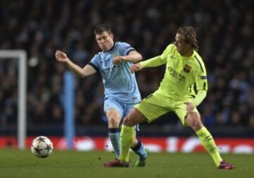 Ivan Rakitic y James Milner.