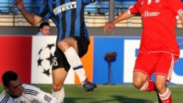 <b>INTER 2 - BAYERN 0</b>. El Inter se llevó ante el Bayern la "final chica".