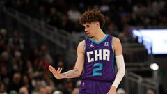 The NBA free agent market opened on Friday and since then we have see some major moves being made across the league. Here’s what happened on Day 2.