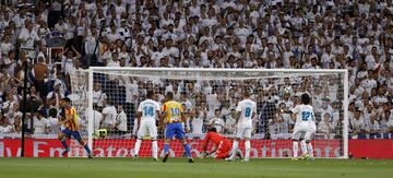 1-1. Carlos Soler marcó el gol del empate