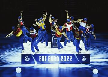 Actuación previa a la final del europeo de balonmano.