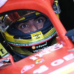 Sainz: “McLaren debió mantener un coche delante”