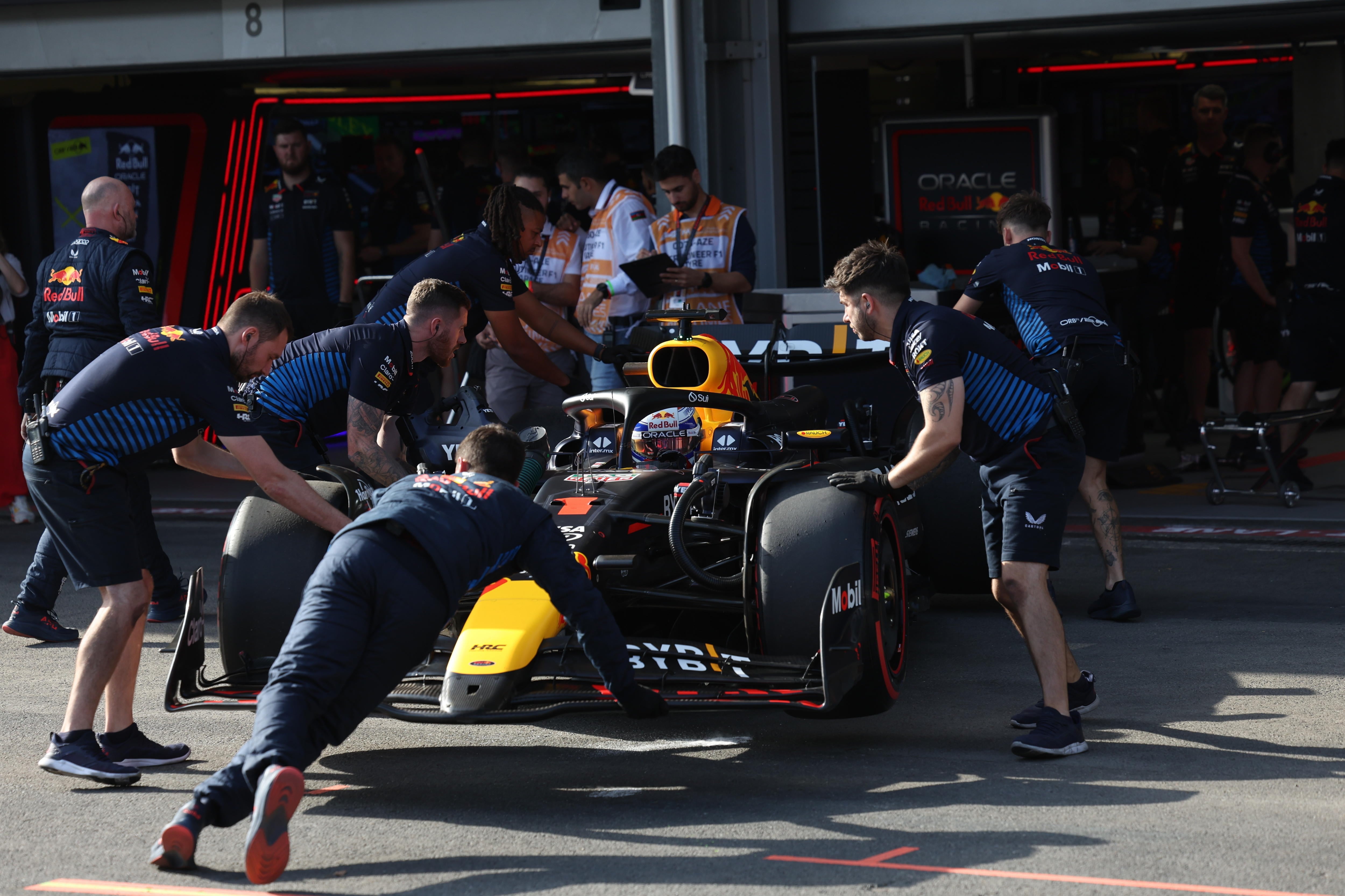 Verstappen sufre y Norris patina