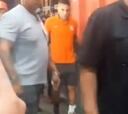 ¡Apenas podía andar! Así salió Paolo Guerrero del estadio