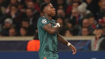 Soccer Football - Champions League - Group H - Lille v Ajax Amsterdam - Stade Pierre-Mauroy, Lille, France - November 27, 2019 Ajax's Quincy Promes celebrates scoring their second goal REUTERS/Yves Herman