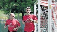 Macua sacrifica a Padilla como una baza electoral