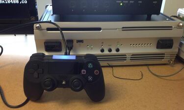 Fotografía de un supuesto prototipo del mando de PS4