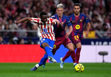 Mismo día de estreno que Morcillo, Taufik también puede presumir de debutar en el Metropolitano y contra el Barcelona. A sus 18 años es una de las joyas de la cantera que ha ido siguiendo Simeone desde hace tiempo. Habitual con el Atlético C, jugó algo más de 20 minutos ante los blaugranas. Debutó con 15 años en la Youth League y con 16 años firmó su primer contrato profesional, que le vincula al club rojiblanco hasta 2029.