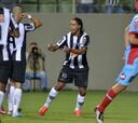 El Mineiro repite la goleada al Arsenal guiado por Ronaldinho