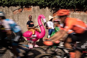 Decimosegunda etapa entre Cuneo y Pinerolo de 156 km.