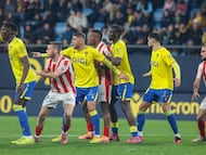 09/01/26 PARTIDO SEGUNDA DIVISION CADIZ - SPORTING JORGE MORE