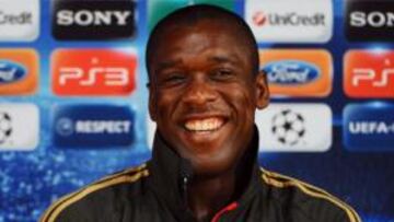 El Botafogo sigue con interés a Clarence Seedorf