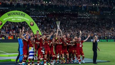 Wednesday night saw the first final of UEFA’s new tournament, the Europa League. Roma won it. Alfredo Relaño takes a look.