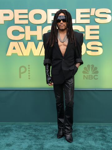 Lenny Kravitz durante la alfombra roja de los Choice Awards 2024 celebrados en The Barker Hangar (Santa Mnica). 