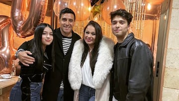 “Gracias a Colo Colo pude formar una familia... Mis hijos y yo estudiamos gracias al club”