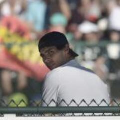 Nadal tiembla, Mayer se retira y jugará octavos contra Gulbis