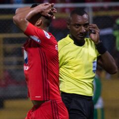 Lamento rojo: La pelota no quiso entrar y el descenso acosa