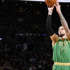 Poirier, uno de los que elegiría disputar los Juegos y no la NBA