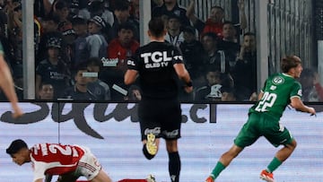 Árbitros denunciaron robo de sus celulares en el Monumental