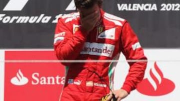<b>EMOCIONADO. </b>Fernando Alonso, el pasado domingo, tras imponerse en Valencia en el GP de Europa.