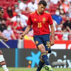 Luis Enrique tiró de la estructura de inicio de juego de Guardiola