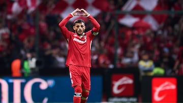 Alexis Vega celebrates his goal 1-0 of Toluca during the 7th round match between Toluca and Guadalajara as part of the Liga BBVA MX, Torneo Clausura 2025 at Nemesio Diez Stadium, on February 15, 2025 in Toluca, Estado de Mexico, Mexico.
