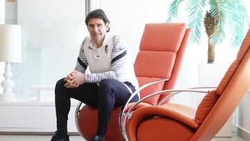 Aitor Karanka en las oficinas de la Ciudad Deportiva del Granada.