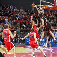 El Valencia Basket gana en Rusia y deja tocado a Katsikaris