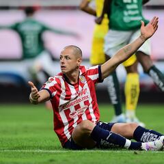Chicharito reacciona a la salida de Gago de Chivas: “Necesitamos estar más unidos”