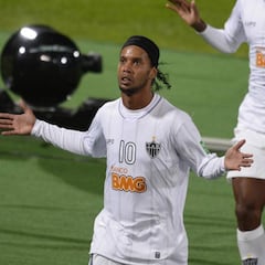 Los 10 cracks que dirigió Autuori, candidato en Atlético Nacional