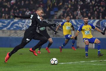 PSG's Kylian Mbappé in action against Sochaux earlier this week