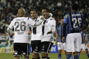 Colo Colo recibe a Huachipato en el Estadio Monumental.