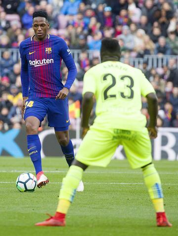 Gran debut de Mina en el Camp Nou 