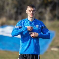 Nikola Maras sigue en el club tras conseguirse el ascenso