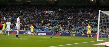 Fornals marca el 0-1 tras el rechace de Keylor Navas al tiro de Ünal.