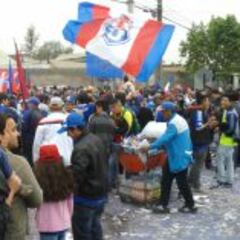 Con incidentes aislados culmina "Banderazo" de la U