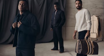 Mbapp¨¦, Vinicius y Carvajal posan con el nuevo traje de viaje.