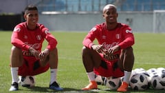 Carrillo: "El objetivo es pasar a octavos como primeros"