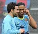 Ronaldinho y Deco pueden quedarse si regresa Rosell