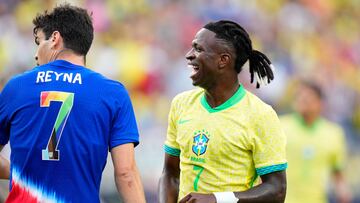 ORLANDO, FLORIDA - JUNE 12: Vin�cius J�nior #7 of Brazil reacts after taking a shot against the United States during the Continental Clasico 2024 game at Camping World Stadium on June 12, 2024 in Orlando, Florida.   Rich Storry/Getty Images/AFP (Photo by Rich Storry / GETTY IMAGES NORTH AMERICA / Getty Images via AFP)