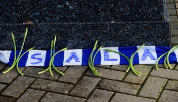 Soccer Football - Cardiff City Press Conference - Cardiff City Stadium, Cardiff, Britain - January 22, 2019  General view of tributes left outside the stadium for Emiliano Sala     REUTERS/Rebecca Naden