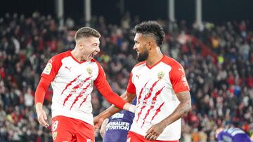 Los jugadores del Almer&iacute;a celebran un gol.