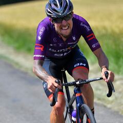 Ángel Madrazo se enfunda el maillot de líder en Ruanda