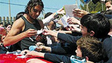 <B>SE VA A FRANCIA</B>. Mido podría cerrar hoy el acuerdo con el Olympique de Marsella.