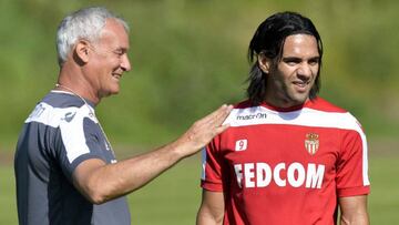 Radamel Falcao junto con Ranieri. El colombiano y el italiano se encontrar&aacute;n de nuevo en un Nantes vs. M&oacute;naco